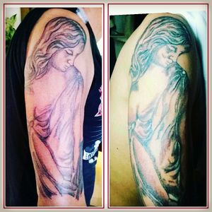 #madonna #ikone #arm #schwarz #tattooedmann #tattoo #tattoos #tattooedmann #followme #follower #follow #followforfollow #blackgrey #cheyenehawk #eternal #dreamtattoo #mindblowing #tattooed #tattooedwoman #inkgirl #tattooedgirl #tattkoartist
