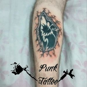 #tattoo #wolf #wolftattoo #tattoowolf #tribal #tribalwolf #wolftribaltattoo #wolftribal #tribalwolftattoo #punktattoo