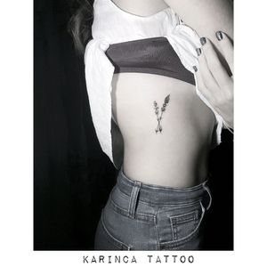 Instagram: @karincatattoo#side #tattoo #black #tattoos #inked #inkedgirls #dövme #istanbul #tattooer #tattooartist #tattooidea #smalltattoo #minimaltattoo #little #tatted #tattooed #woman #girls #tattooforgirls