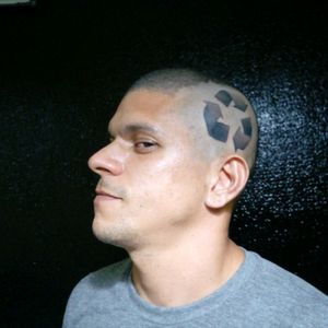 Tattoo feita no Rafael Torres#reclicle#tattoohead#blackgrey #deliriumtattoogaleria