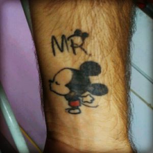 My last tattoo, me and my girlfriend did the couple Mikey and Minnie a few days after Valentine's Day