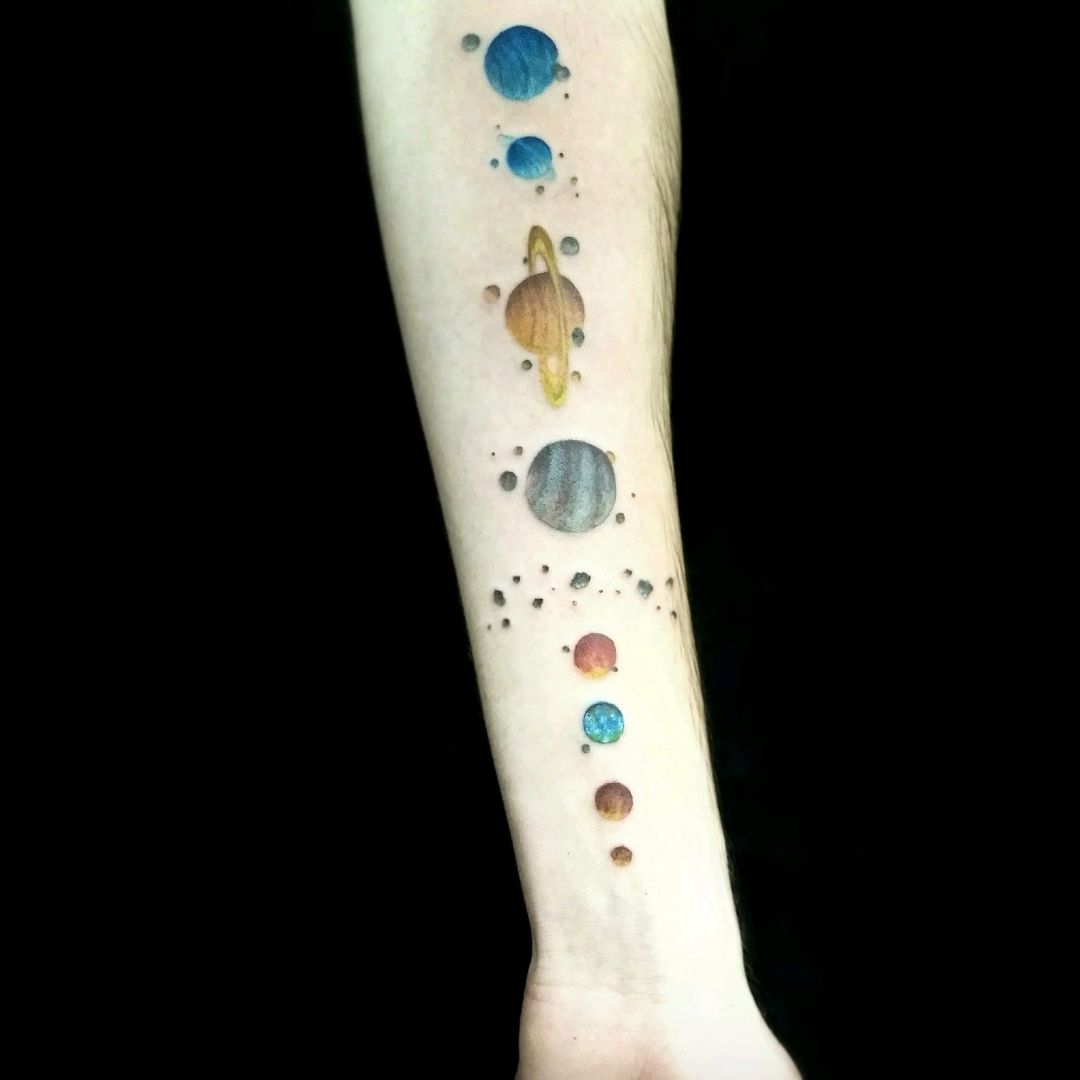 tattoo planet and neptune image  Tatuaje de planetas Tatuaje de  astronomía Arte del tatuaje