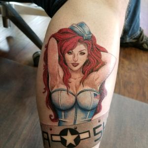 Red head pin up