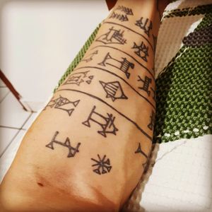 #cunieform #ancientsigns #ancientorderofthedeep   #sings #forearm #juniorcrotti #crotti #ancient