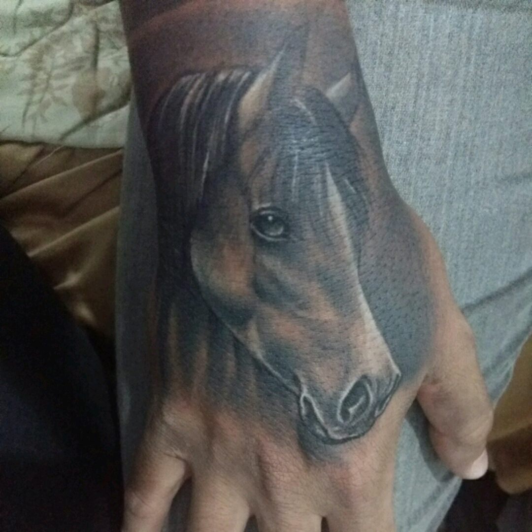 traditional horse tattoo by Kike Castillo TattooNOW