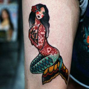 Mermaid on my right thigh .. a birthday present from my buddy and tattoist 🌊🌊🌊Artist @siho_tattooist shop @inkholic #mermaid #oldschool #oldschooltattoo #traditional #traditionaltattoo #sea #ocean #fish