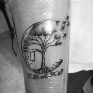 #tree #tattodo #cursive #words #Blacktattoo