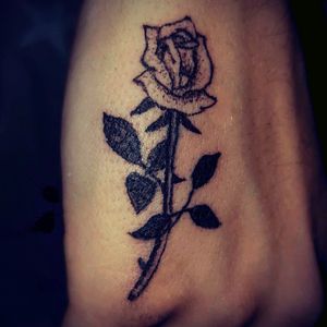 #rose #minimalist #minimalism #tattooart
