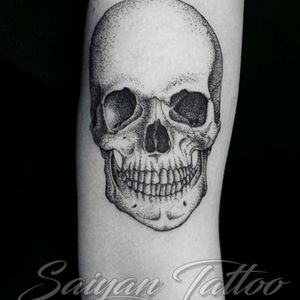 Classic skull by Saiyan tattoo at La Rochelle, France #skull #skulltattoo #classic