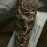 #skull #roses #blackandgrey #realism