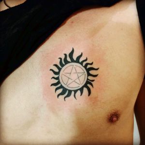 #tattoo #tattoos #tatuagem #tatuagens #supernatural #estrela #fineline #blackwork #tattoodo #tattoodoapp #tattoodobr #tattoofranca #t2me #besttattoos
