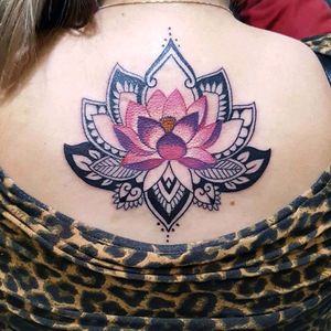 #brunotattoo #oldart #flores #flor #flordelotus #lotus #mandala #tribal #flowers #flower #floraltattoo #tracosfinos #traçofino #tatuagensdelicadas #tatuagensfemininas #TattooGirl #tattooGirls #floral #brasil #brazilianartist