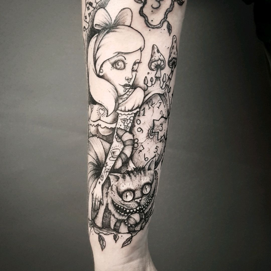 My tatto Alice in wonderland  Alice and wonderland tattoos Wonderland  tattoo Leg tattoos