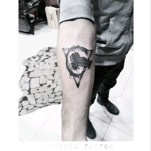 Instagram: @karincatattoo #eagle #tattoo #triangle #tattoos #tattoodesign #tattooartist #tattooer #tattoostudio #tattoolove #tattooart #ink #tattooed #dövme #istanbul #turkey