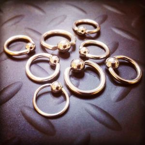 Кольца для пирсинга. Классические украшения для пирсинга из хирургической стали 316L. Студия художественной татуировки и пирсинга Evolution. Тел./WhatsApp: 8(925)5143553. www.evotattoo.ru #piercings #piercing #rings #rings_piercing #пирсинг #проколы #украшения #кольца #украшения_для_ушей #украшение_кольца #магазин_пирсинга #украшения_для_пирсинга #пирсинг_москва #пирсинг_рядом #пирсинг_черемушки #на_нахимовском #профсоюзная_пирсинг #пирсинг_юзао @evolution_tattoo_studio