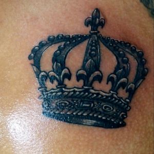 #jackmaffiuss #tattoos #tattoo #inkedboys #inked #tatuajespequeños #tatuarte #tatuajes #ink #tinta #Corona