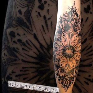 Daan v/d Dobbelsteen - Resident Artist#Tattoo #tattoos #tattooart #tattooartist #blackwork #blackworktattoo #trash #beautifultattoo #ink #inked #art