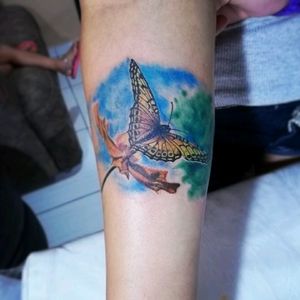#tattoo #tattooborboleta #realismo #realismocolorido #tattoorealismo #tatuagemflor #flor #tattoobrasilia #thiagosilvatattoo #thiagotattoo