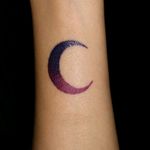 #moon #purple #violet #nuance #degradè #wrist #wristtattoo #dotwork #dotworktattoo