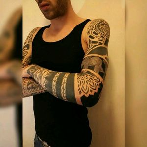 Full modern teibal sleeve on Jack#moderntribal #blackwork #blacktattoos #tribal #thesymtattoo INSTAGRAM ➡ the_sym_tattoo 🏴