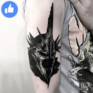 I kneed it. Ouch. #WitchKing #LordoftheRingsTattoo