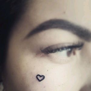 #littleheart #sweet #sweettattoo #girls #girlstattoo #littletattoo #minimalistic #minimaltattoo #minimalism #inkart #inkedgirl #tattooart #tattooartist #heartagram