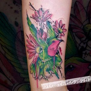 Done by Daan v/d Dobbelsteen #tat #tattoo #tattoos #tattooart #tattooartist #color #colortattoo #birdtattoo #beautifultattoo #trashtattoo #flowerattoo #ink #inked #inkedup #inklife #art