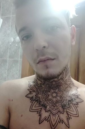 Awesome design on my neck) #neck #necktattoo #happy #linework 