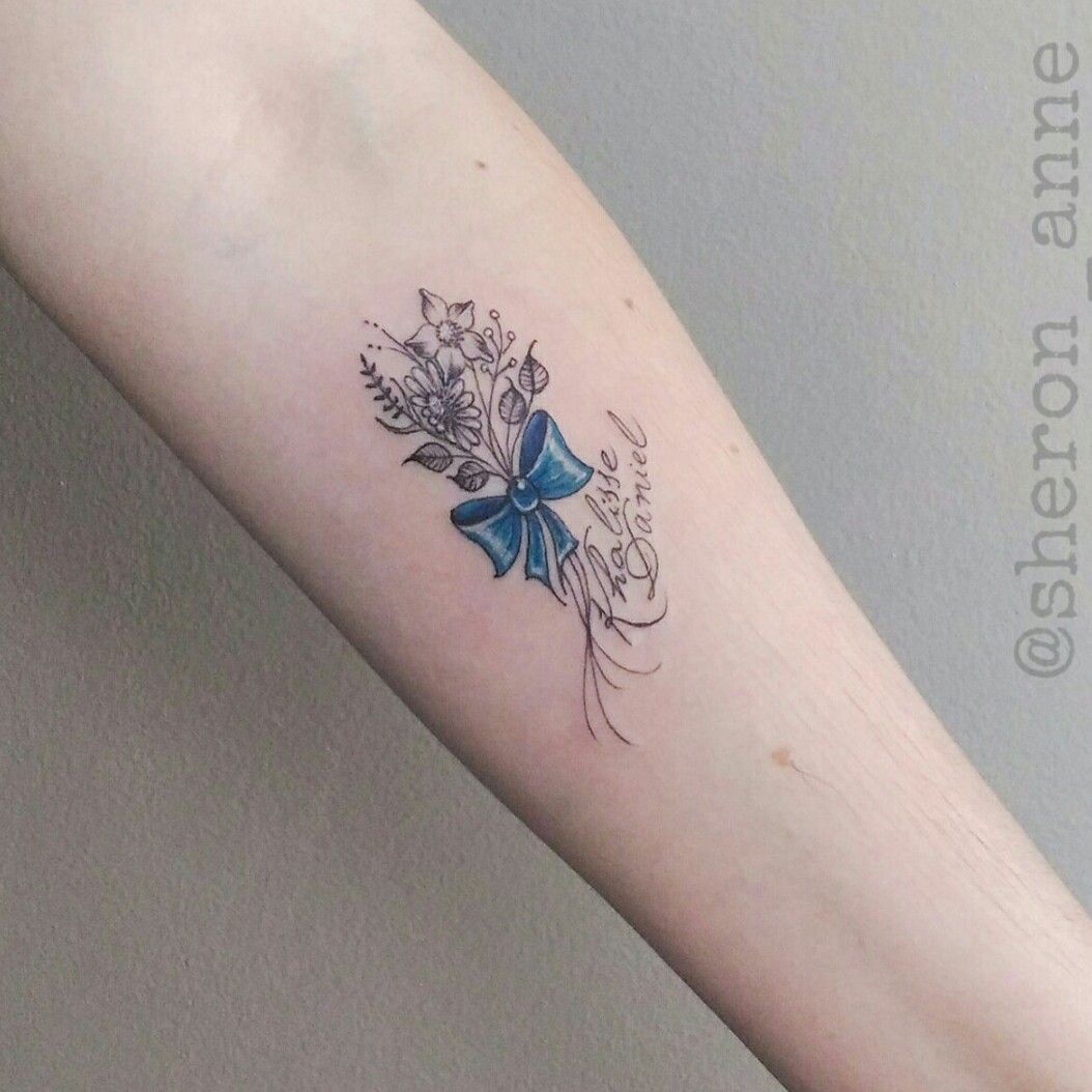 BTS팬이라면 발목에 스메랄도는 해주셔야조  스메랄도 btsflower smeraldo smerdotattoo 방탄  장미타투anckletattoo flowertattoos btsartwork   Tattoo styles Cool  tattoos Cute tattoos