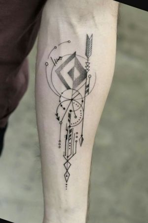 I love the geometric arrow tattoos and a common theme with my tattoos so far. Don't love math all that much but love math and shape tats haha. Each shape has meaning behind it and shows you choose your own path and not to let others direct you the wrong way.