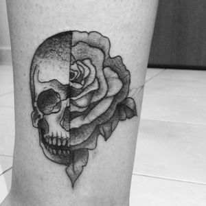 #skulltattoo #skullandrose #rose 