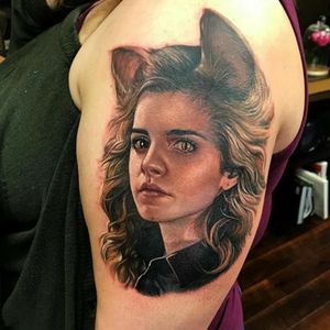 #EmmaWatson as #HermioneGranger after taking the #polyjuicepotion by #SarahMiller #HarryPotter #Hermione #WarnerBrothers #JKRowling #FantasticBeasts #cat 