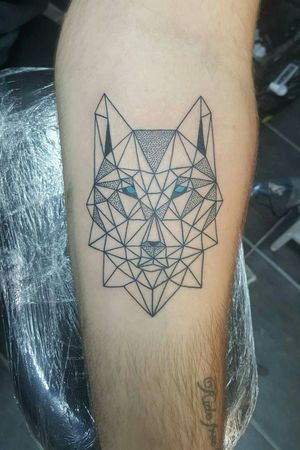 Love my new tattoo 😍  #geometry #geometric #wolf 