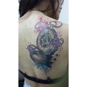 #relogio #watch #vintagewatch #tattoo #tattooaquarela #tatuagemaquarela #aquarela #watercolor #watercolortattoo #tattoos #tattoodelicada #tatuagensdelicadas #tattooinspiration #tatuagens #tatuagem #tattoodo #tattooist #tattooartist #ink #tattooinspiracao #inspiracaotatuagem #lovetattoos #grupoamazon #electricink #cheyennetattooequipment #fortaleza #ceara #williamtattoo #wxtattoo
