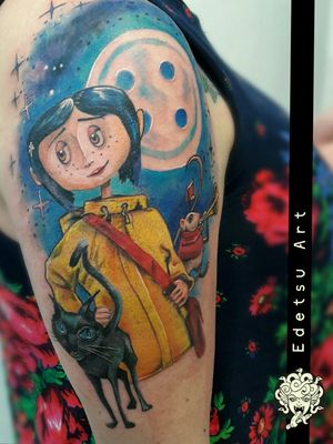 Coraline for this fan of the movie #draw #art #painting #tattoos #tattooexpo #illustration #equilattera #flashworkers #colortattoo #realismtattoo #tatuadorasmexicanas #tatuadoresmx #flashworkers #flashtilldeath #inkjunkeyz #tattoodo #stttab #stabmegod #blackworkers #pinkworkers #coverup #tattoofixing #tattoolife #dailyart #ladytattooers #design #freehand #edetsu #edetsuart