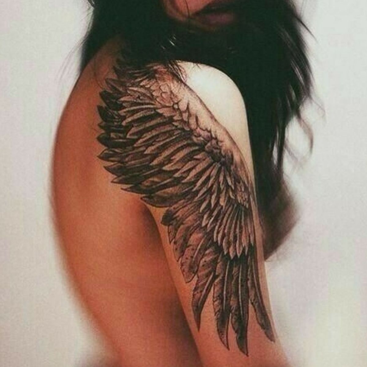 Тату девушка с крыльями ангела фото