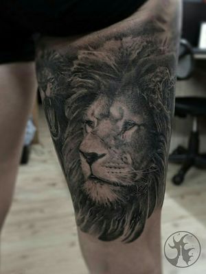 artist: @sergey_aldrun #blackandgreytattoo #lion #lionhead #portrait #realism #realistic #tattoo