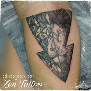 Zen Tattoo - Leão. Em andamento... Lion in progress...#zentattoo #mrrock #oblogdozen #leao #lion #tattoo #tatuagem #tatuaje #tatouage #tatuaggio #eletricink #everlastcolors #instattoo #inklovers #inklife #tattoomasters #tattoolife #tattoolovers
