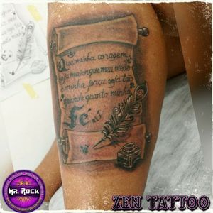 Zen Tattoo - Pergaminho e frase. #pergaminho #frase #parchment #pena #zentattoo #mrrock #oblogdozen #tattoo #tatuagem #tatuaje #tatouage #tatuaggio #eletricink #everlastcolors #instattoo #ink #inklovers #inklife #taquaritinga #taqua #inspirationtattoo