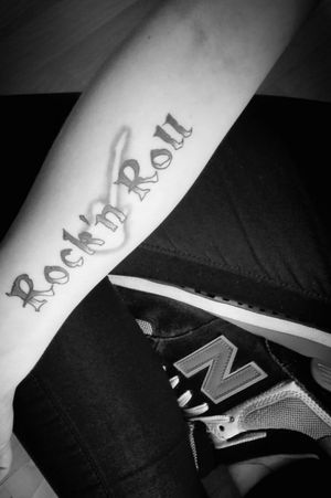 #rockandroll #newbalance # Bonnie& Clyde Tattoo & Piercing Germany
