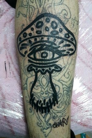 Mushroom Eye #ttt #tatt #tattoo #thornttt #blackttt #blacktatt #blacktattoo #overblast #blastover #undergroundttt #underboobtattoo #undergroundtattooist #tattooartist #mushroomtattoo #eyetattoo #russiantattoo #russian #russiantattooartist 