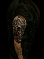 #owl #owltattoo #tattoooftheday #tattoodo #realistic #realistictattoo #blackandgreytattoo #bestattoos #skull #skultattoo 