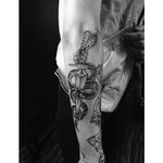 New tattoo ⚡snake and dagger. 🐍🔪 Ig Magda_Iglesias 
