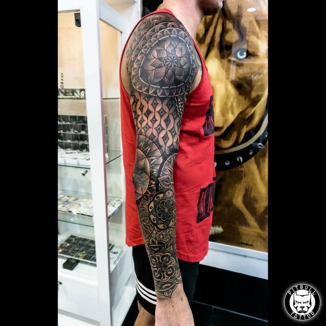 Dalvin Shredz on X: 1 arm away from a full body suit tattoo