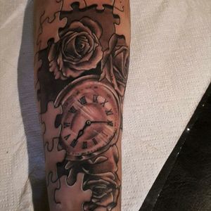 #clock #roses #arm #puzzles