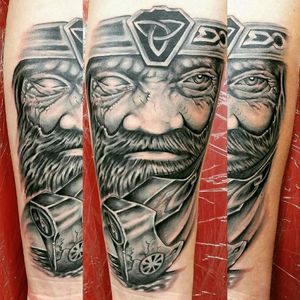 #heavybiggs #tattoooftheday #Odin #forearm #blackandgrey 