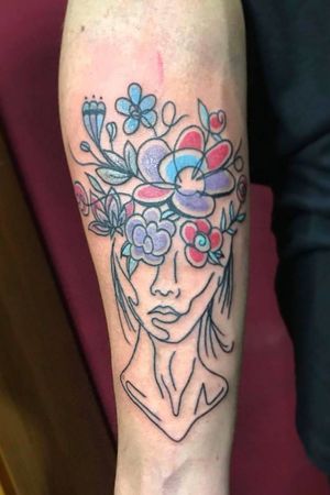 • 🥀🌻 •#flower #flowertattoo #tattoo #tattoos #tattooapprentice #nature #face #girls #girltattoo 