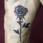 • 🥀 • #rose #roses #rosetattoo #blackandgrey #blackandwhite #blackwork #blackink #blacktattol #tattoo #tattooart #tattoomag #tattoodo
