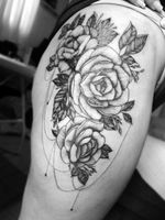 Tattoo Da Letícia #tattooart #blackandgreytattoo #blackandgrey #tattooflower #flowerstattoo #flowers #blackworktattoo 