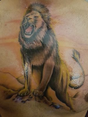 Lionkingikingtattoo #artworks #madrid🇪🇸  #vienna🇦🇹  #pinas🇵🇭  #tattooswork #portraittattoo #coveruptattoos #freehandtattoo #finelinetattoo #blackandgray #bloodlinetattoo 